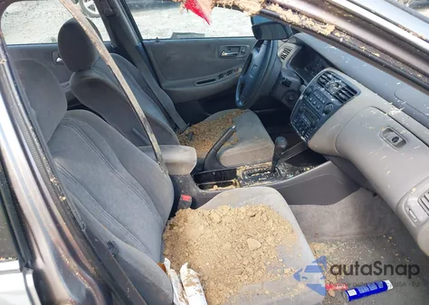 2000 Honda Accord 2.3 Ex from USA, damaged, VIN 1HGCG5657YA129045